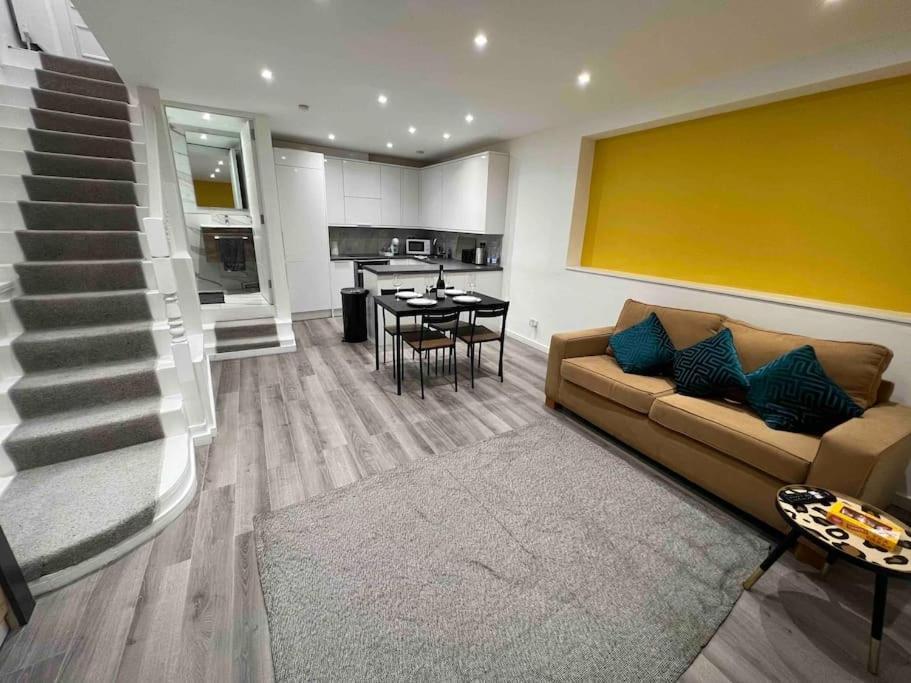 Stunning 3Br Maisonette In Brixton ロンドン エクステリア 写真