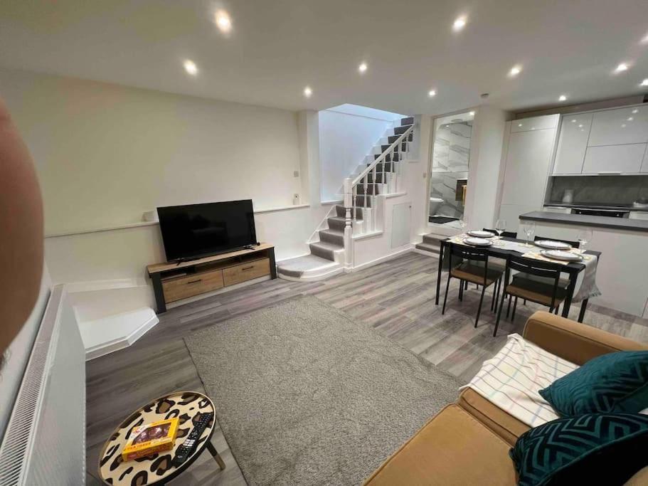 Stunning 3Br Maisonette In Brixton ロンドン エクステリア 写真